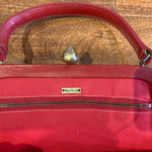 Vintage 1960s Beautiful Roger Van S. Red Leather Purse - Picture 3 of 3